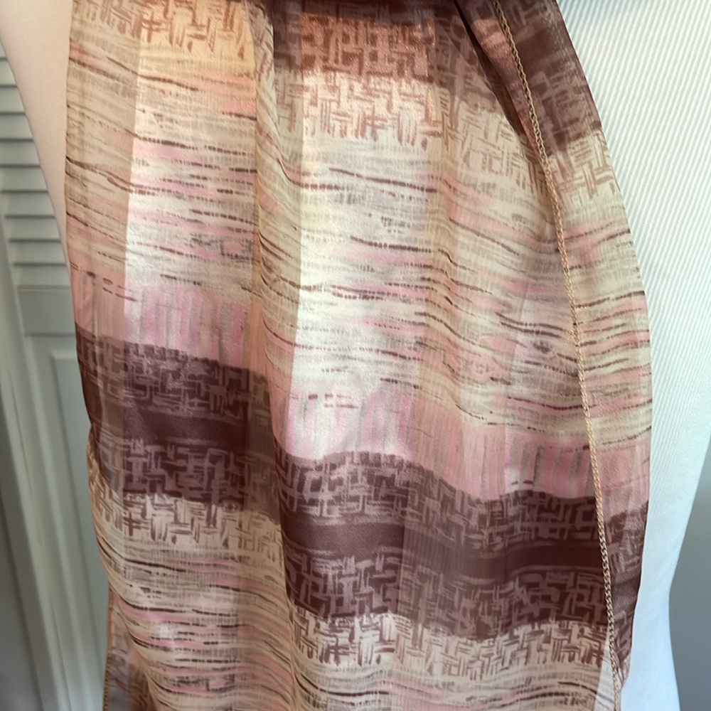 Mauve, pink tone semi sheer scarf - Picture 2 of 3